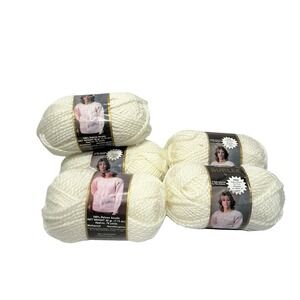 Lot of 5 Skeins NATURA BURLEE Yarn Off White‎ 101 New Old Stock Vintage READ